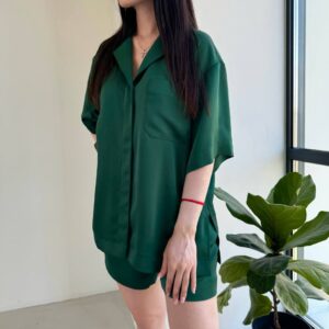 шовковий костюм з атласу